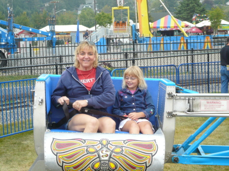 Dorothy and Laney on the Scrambler