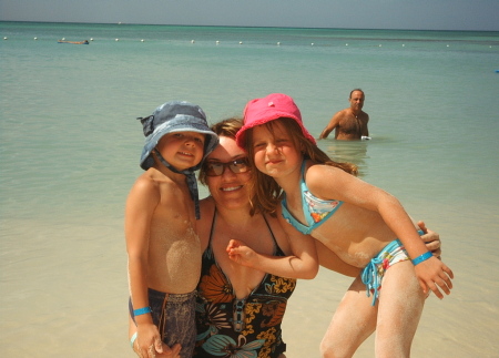 Me and Kids, in Aruba 2005,