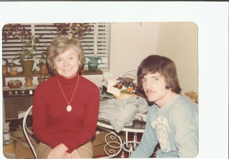Cloris(MOM) & DOUG 1975