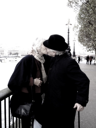 the London Kiss