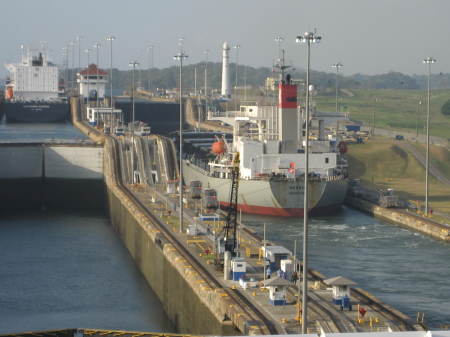 panama canal 002