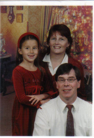 Lynn, Mike & Lisa Christmas 2004