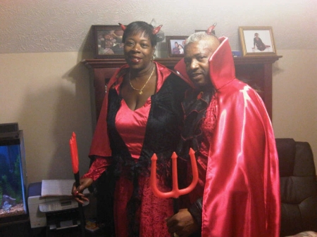 EDDIE & MARGRET ARRINGTON HALLOWEEN 2010