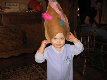 Maddie & her hat