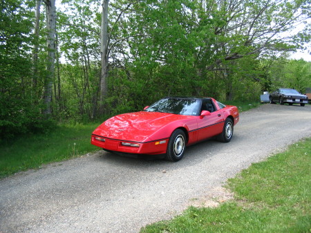 1985 CORVETTE