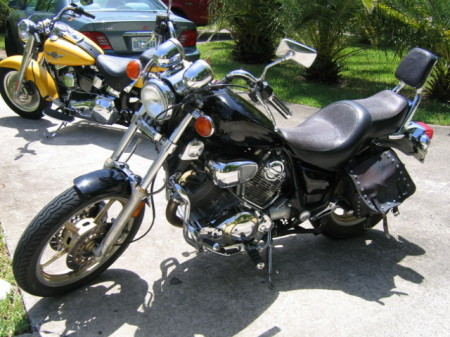 Yamaha 1100 Virago, 1986, Fatboy 2006 in back