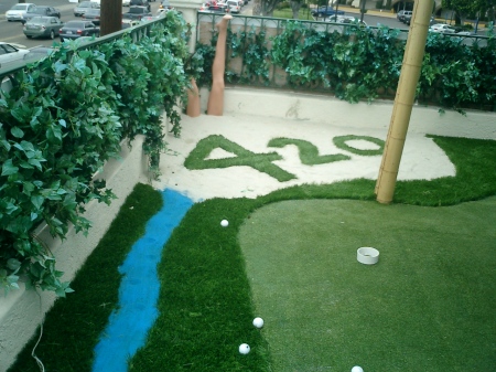 rooftop golfcourse