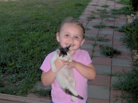 SIS W/HER KITTY