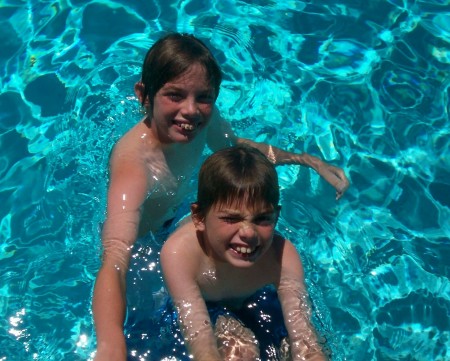 Jake & Micah in the pool 6/06