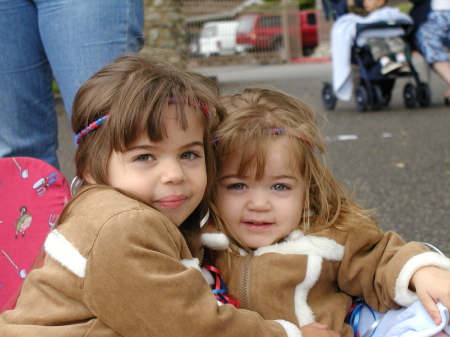 Hailey and Alexis watching the Strawberry Festival Parade
