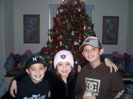 Malia, Tony and Ryan Christmas 2005