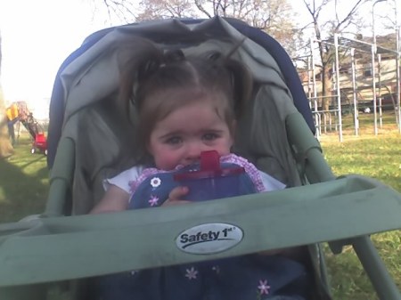 1 hailee at the park
