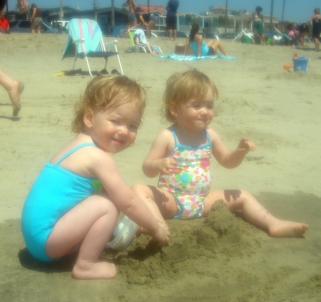 Charlotte and Ramona Beach Babies!