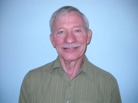 Willard Scott's Classmates® Profile Photo