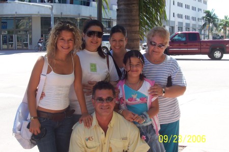 Cesar's mom, sisters and daguhter in South Beach