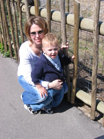 Dylan and Mommy at the zoo-2005