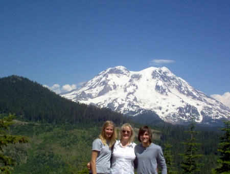 Family in front of Mount Rainier, Washington