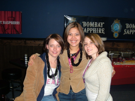 Jen, Amber and I (middle)