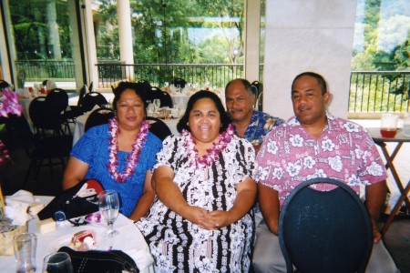 Picture taken with my cousins Bonnie & Wardell and brother Keith (in back).