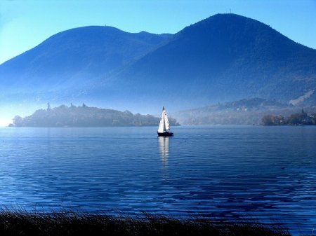 Sailing under Mt. Konocti-Clear Lake-Lake County, CA