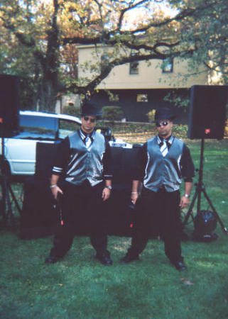 one of our dj gigs (halloween 2005)