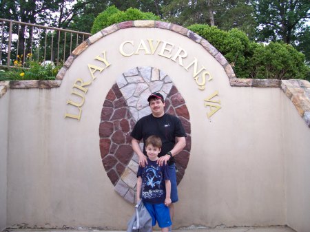 Izzy & Austin at Luray Caverns 2006