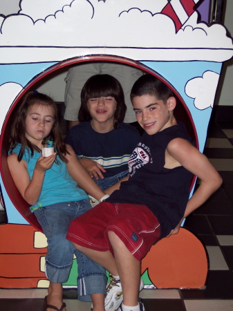 My 3 kids at Ben & Jerry's in Vermont 8/06