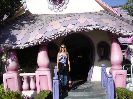 Me at Minnie's house.  Disneyland 2008