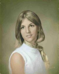 Linda Davis' Classmates profile album