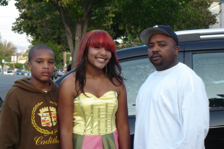 Sean Jr, Aiyana & Sean Sr.