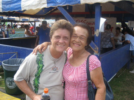 Tutu Pua'oi & Cindy..Waimanalo Carnival