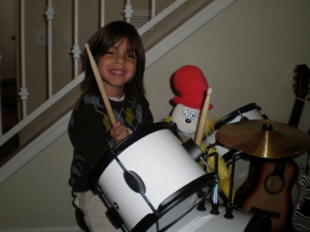 River and his drums