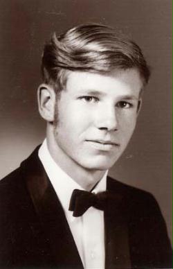 Robert (Bob) Knowles' Classmates profile album