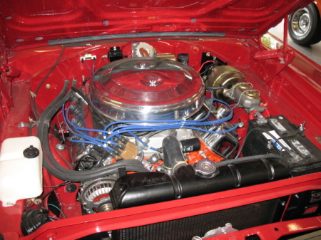 426 Hemi engine
