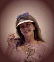 Lynda Eaves's Classmates® Profile Photo