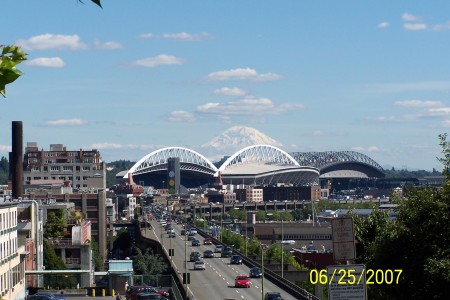 Mt Rainer from downtown Seattle