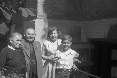 Great Grand Parents, Mom, and Helmut