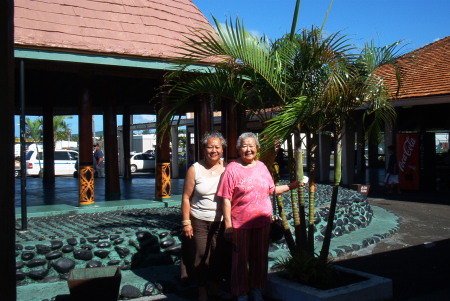 Me and Mama in Pago Pago, Am Samoa