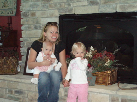 Bill's Daughter Amanda with her two girls