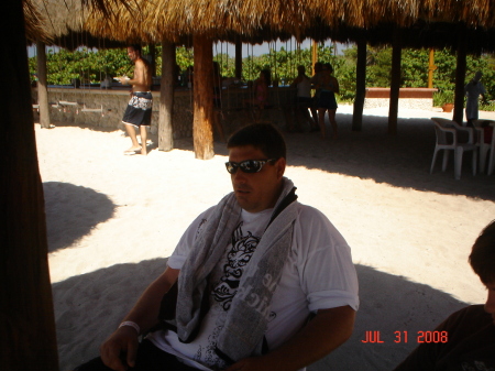 Husband - Cancun - Private Resort