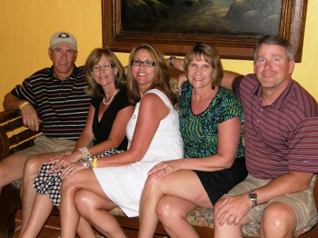 Shupp clan, Terry, Tina, Dana, Tracey & Tracey