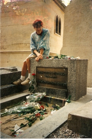 Jim Morrison's grave in Paris, 1994
