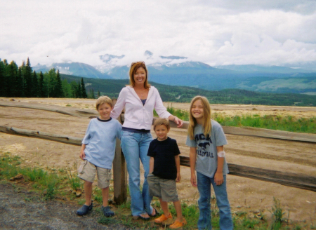 Dylan, me, Caden and Ashtyn in Colorado 7/08