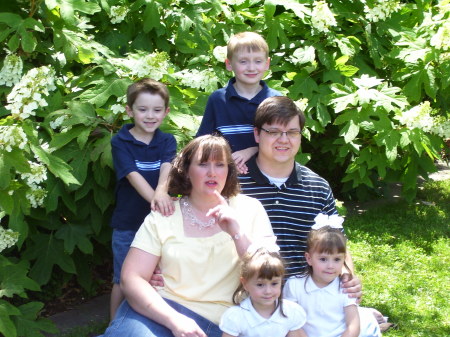 Elizabeth, Chris and kids