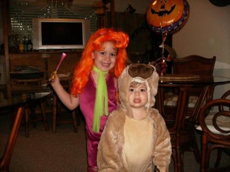 Ariana as Daphne, Bailey as Scooby Doo