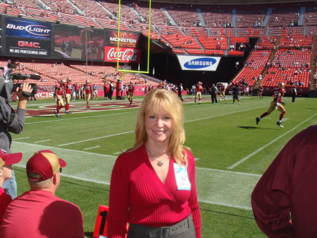 On the field w/the San Francisco 49ers! - 9/07