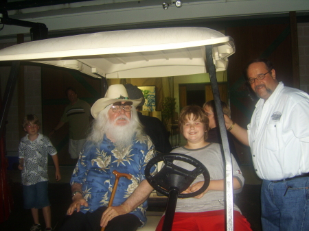 Leon Russell plays at family reunion