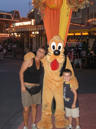 Leisa and son Alec at Disney 2008