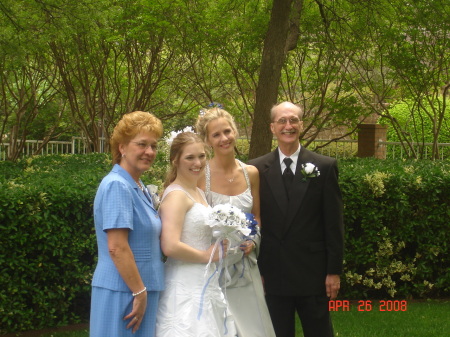 parents pic at wedding