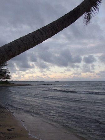 storm clouds , hau'ula beach
